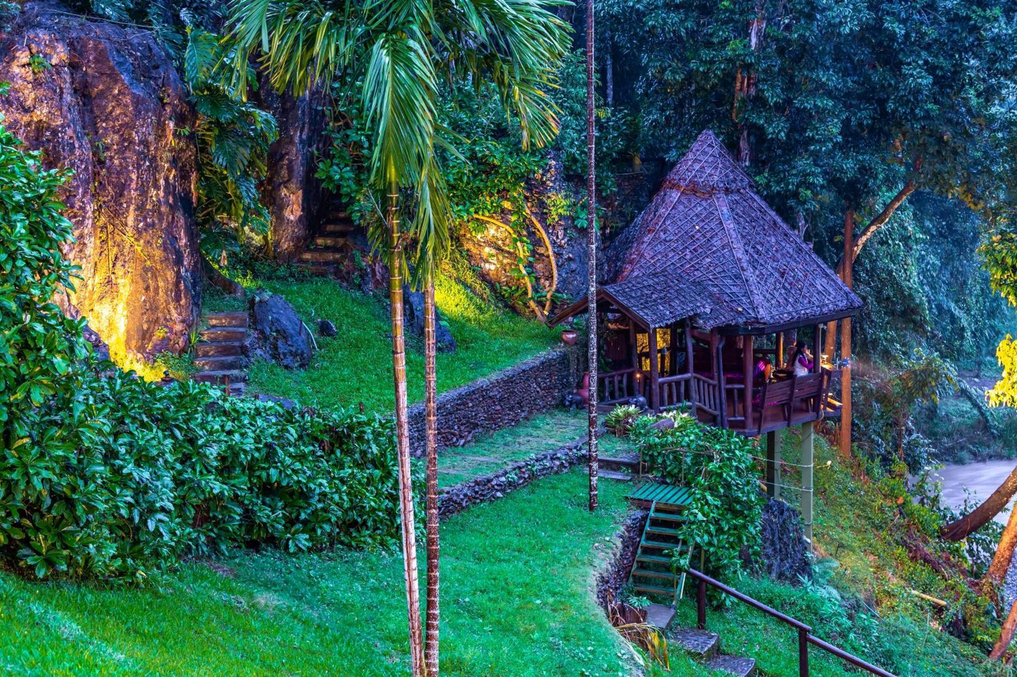 Kanlaya'S Eyrie, Luxury Homestay Pang Mapha Exterior foto